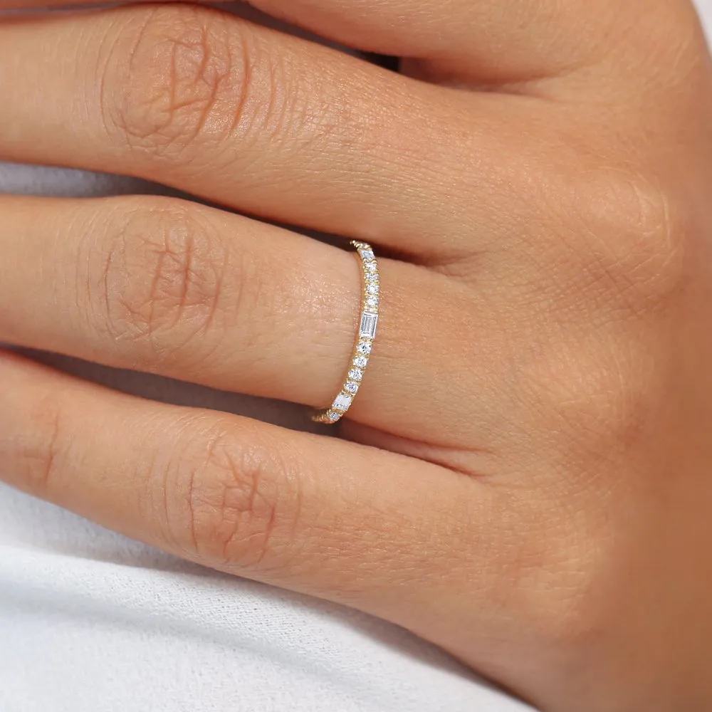 14K Gold Baguette and Round Cut Diamond Wedding Band
