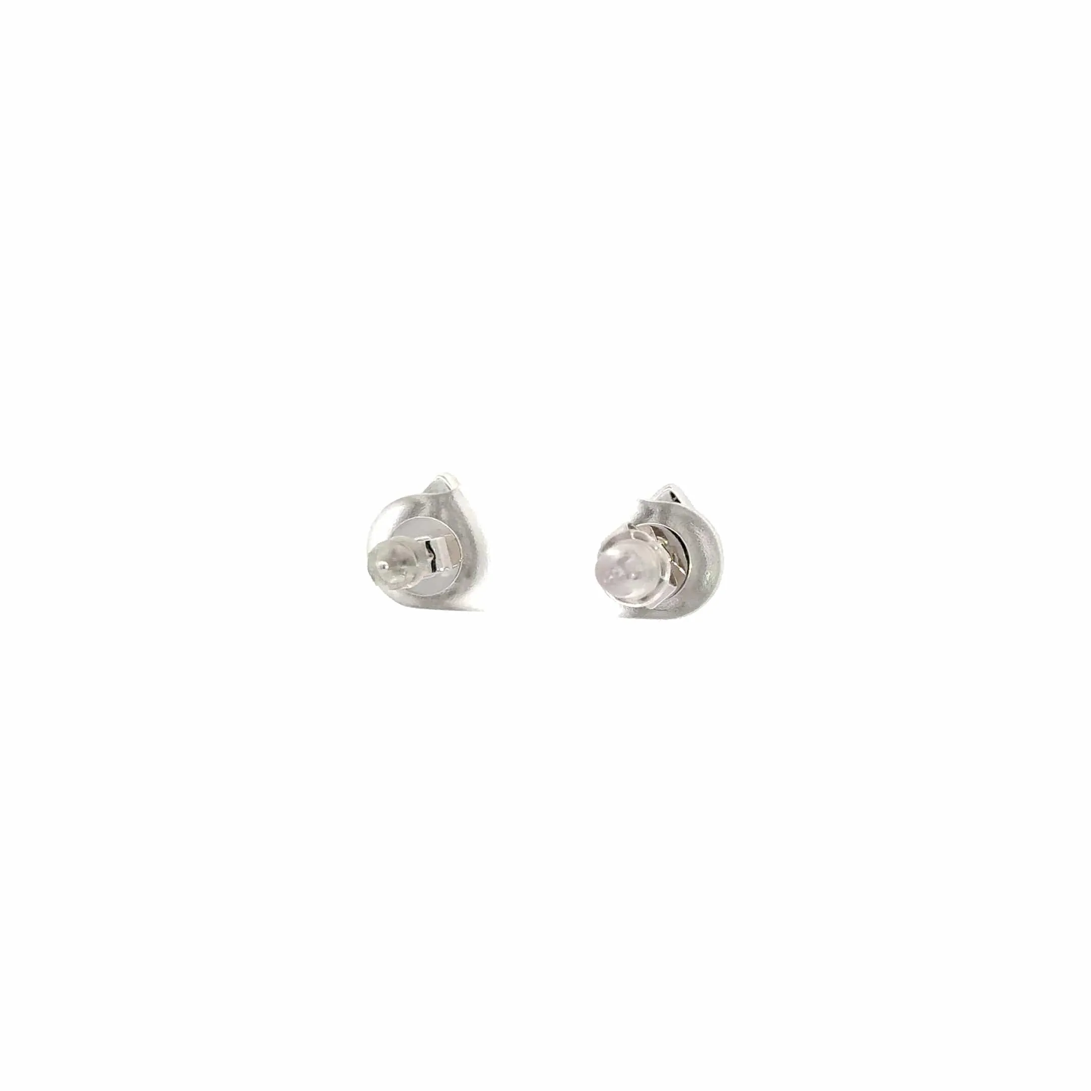18k Classic White Gold Pear Diamond Earrings