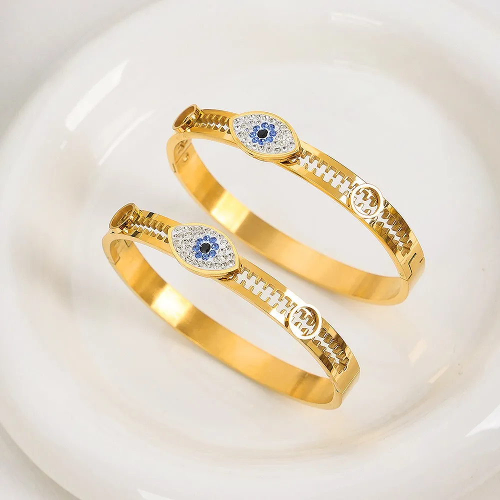 18K gold exaggerated devil’s eye diamond-set bracelet with sawtooth hollow design