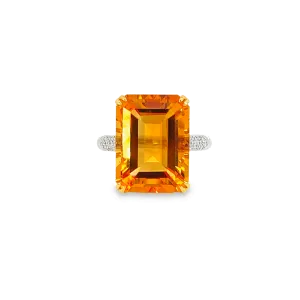 18kt Yellow and White Gold Citrine 11.8ct and Diamond ring