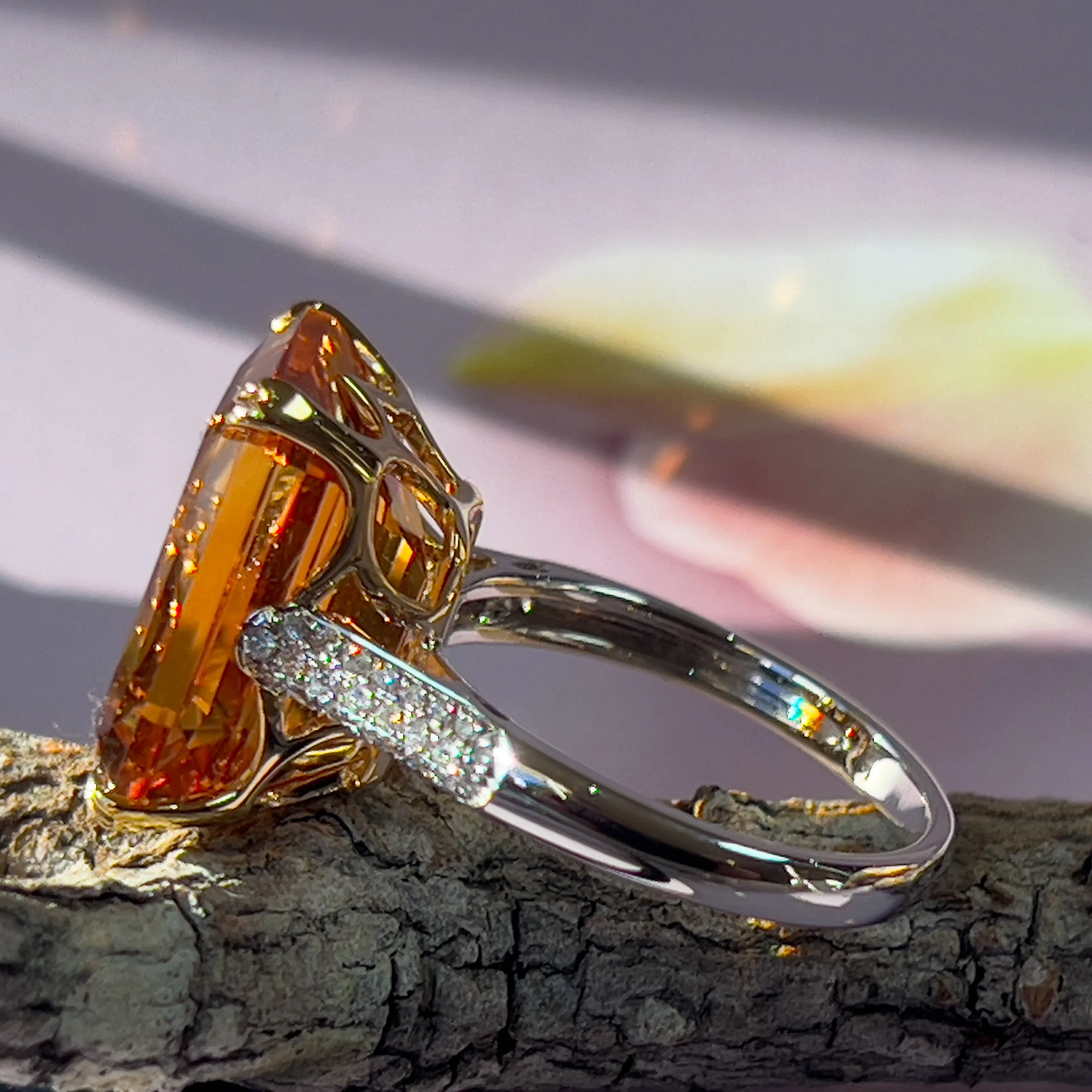 18kt Yellow and White Gold Citrine 11.8ct and Diamond ring