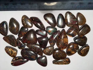 34 piece's Koroit matrix opal