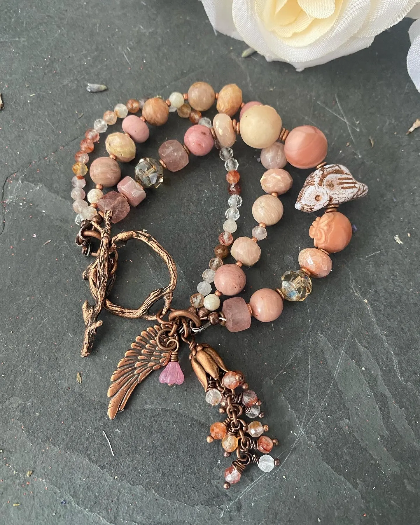 agate carved quartz, Czech glass bird, rhodochrosite stones, strawberry quartz and moonstone, Copper metal, bracelet, KIT
