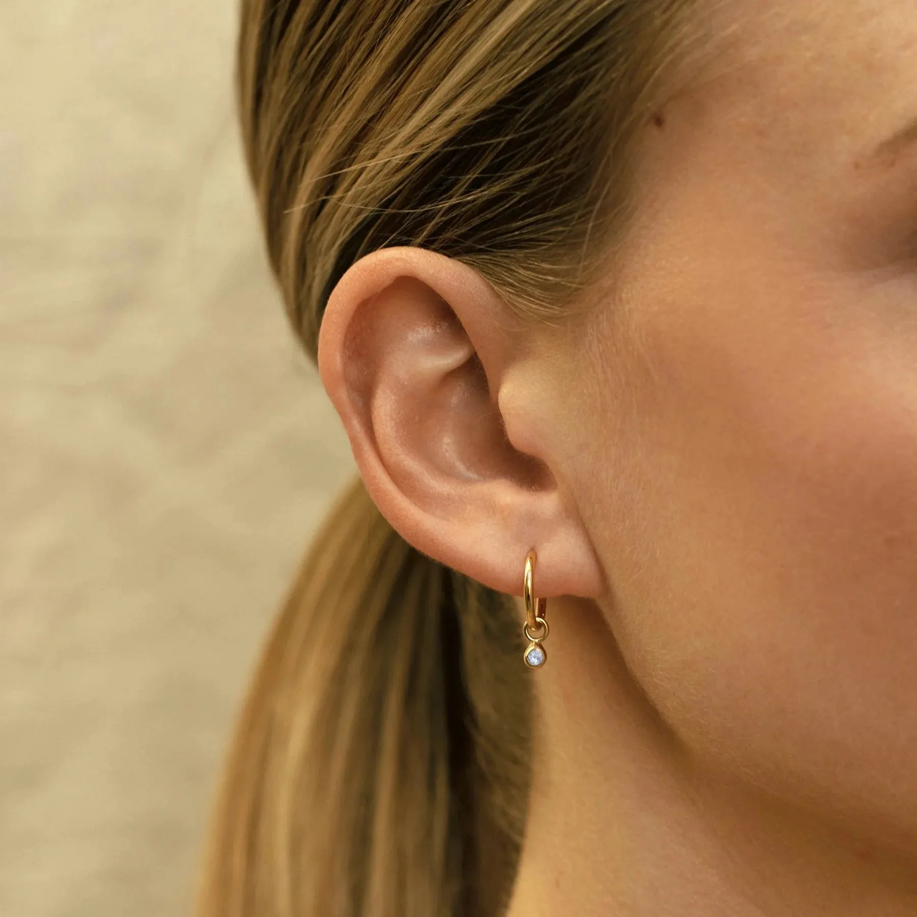Dew Drop Huggie Hoop Earrings |Aquamarine