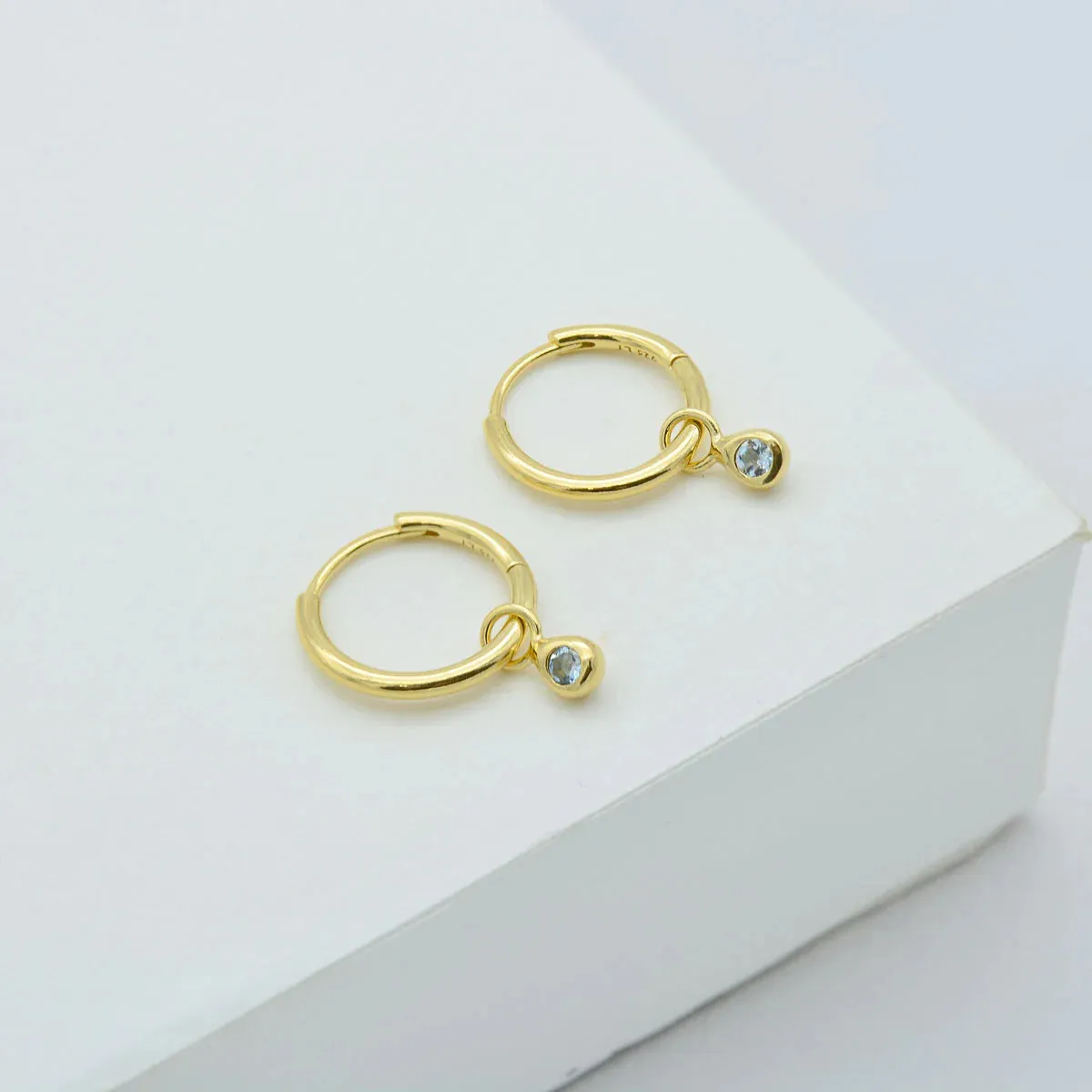 Dew Drop Huggie Hoop Earrings |Aquamarine