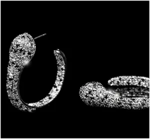 Ettas 7ct 35mm Snake Hoop Earrings in Black Clear Design