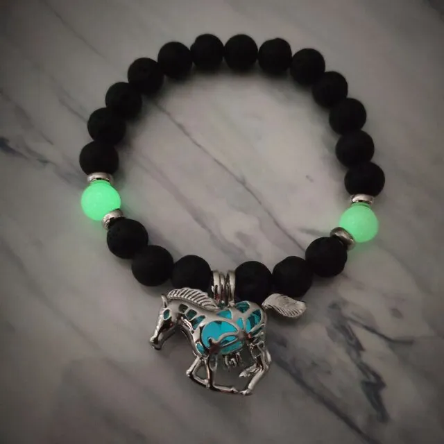Factory Wholesale Natural Volcanic Rock Luminous Horse Bracelet Hot Sale In Europe And America Natural Stone Halloween Accessories Bracelet