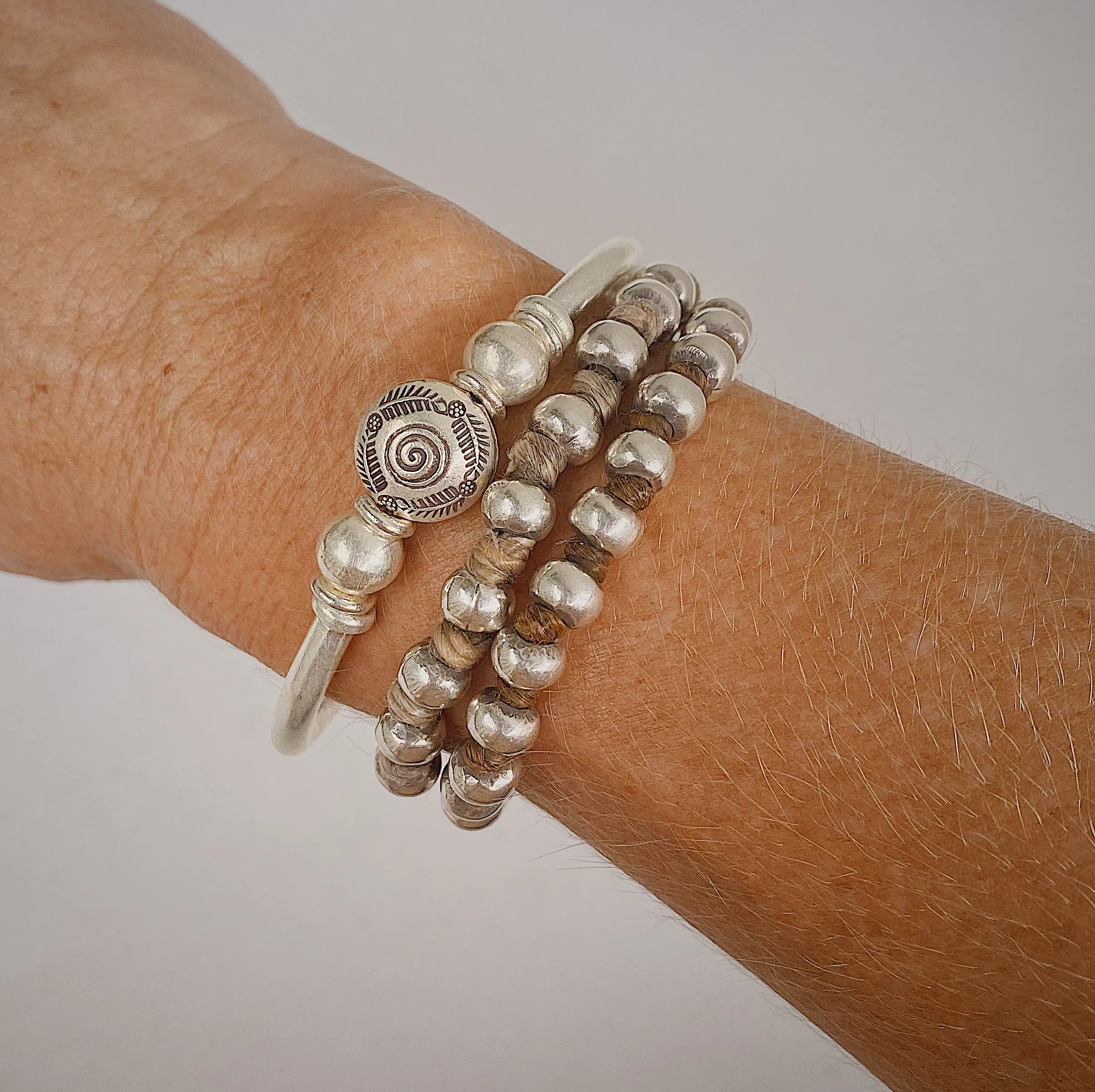FEATHER MANDALA BRACELET
