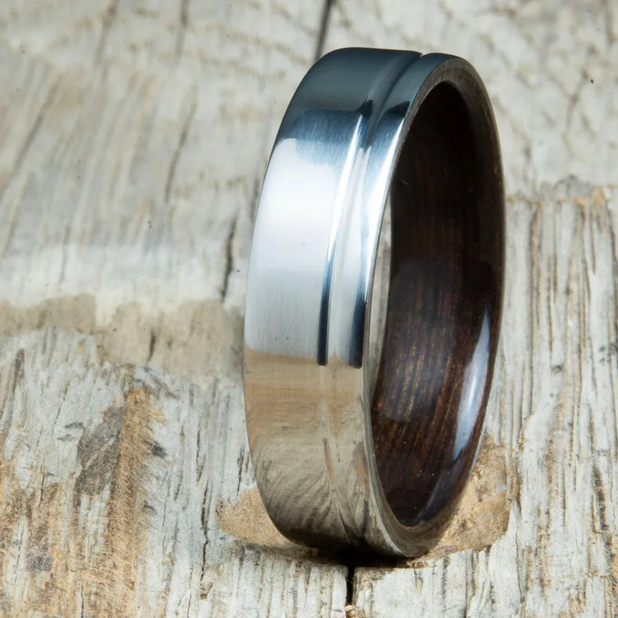 Polished single groove 6mm titanium wood ring with Ebony