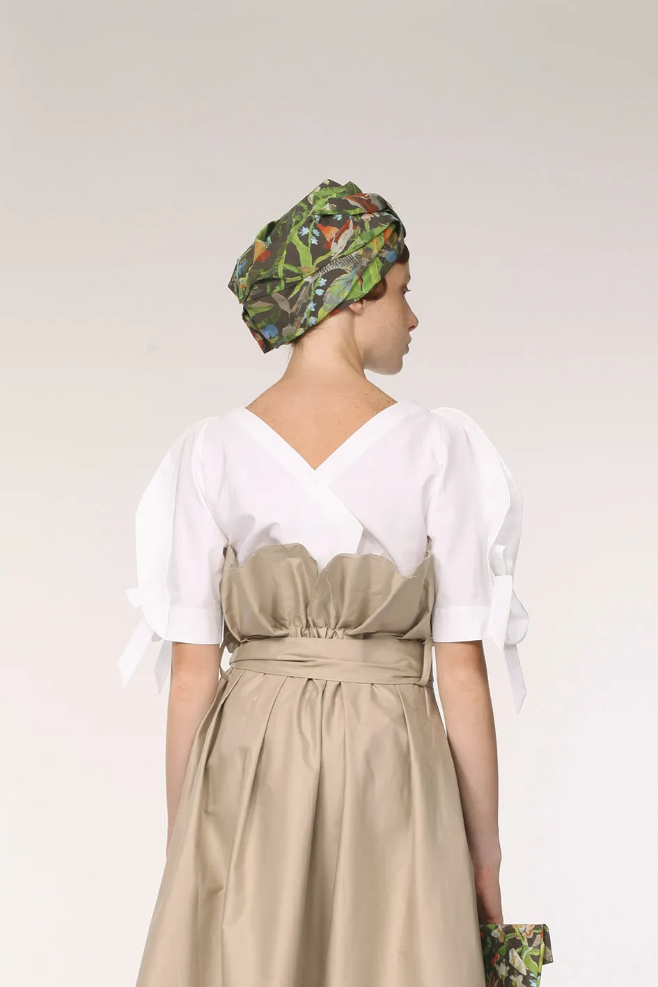 Squarish Sleeves Cotton Top / White