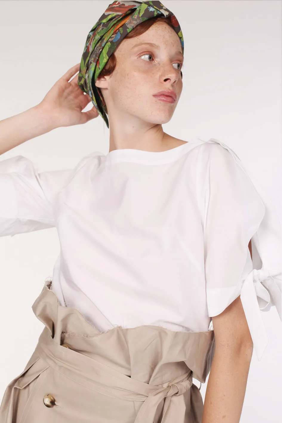 Squarish Sleeves Cotton Top / White