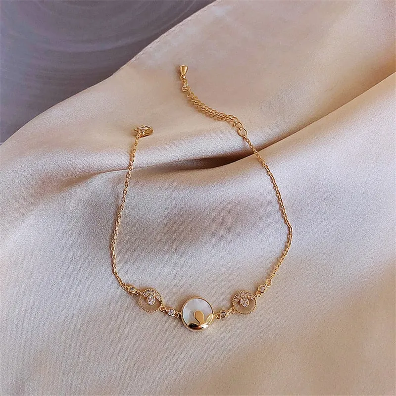 Waves blossoming bracelet