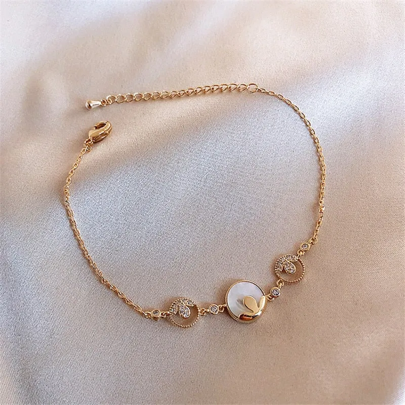 Waves blossoming bracelet