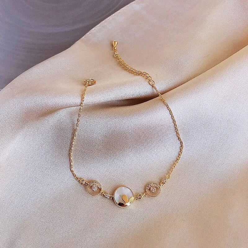 Waves blossoming bracelet