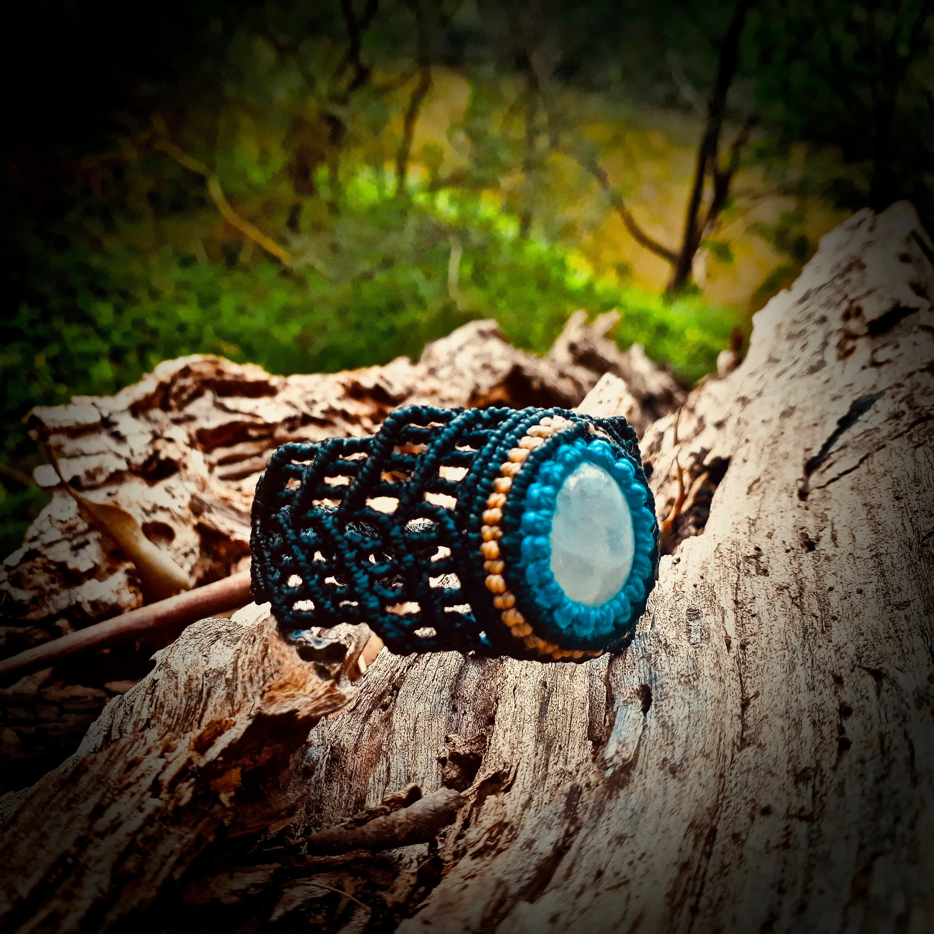 White labradorite or moonstone bracelet