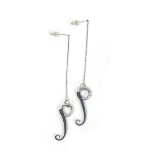 Zoa Chimerum Micro Plume Earrings: Black